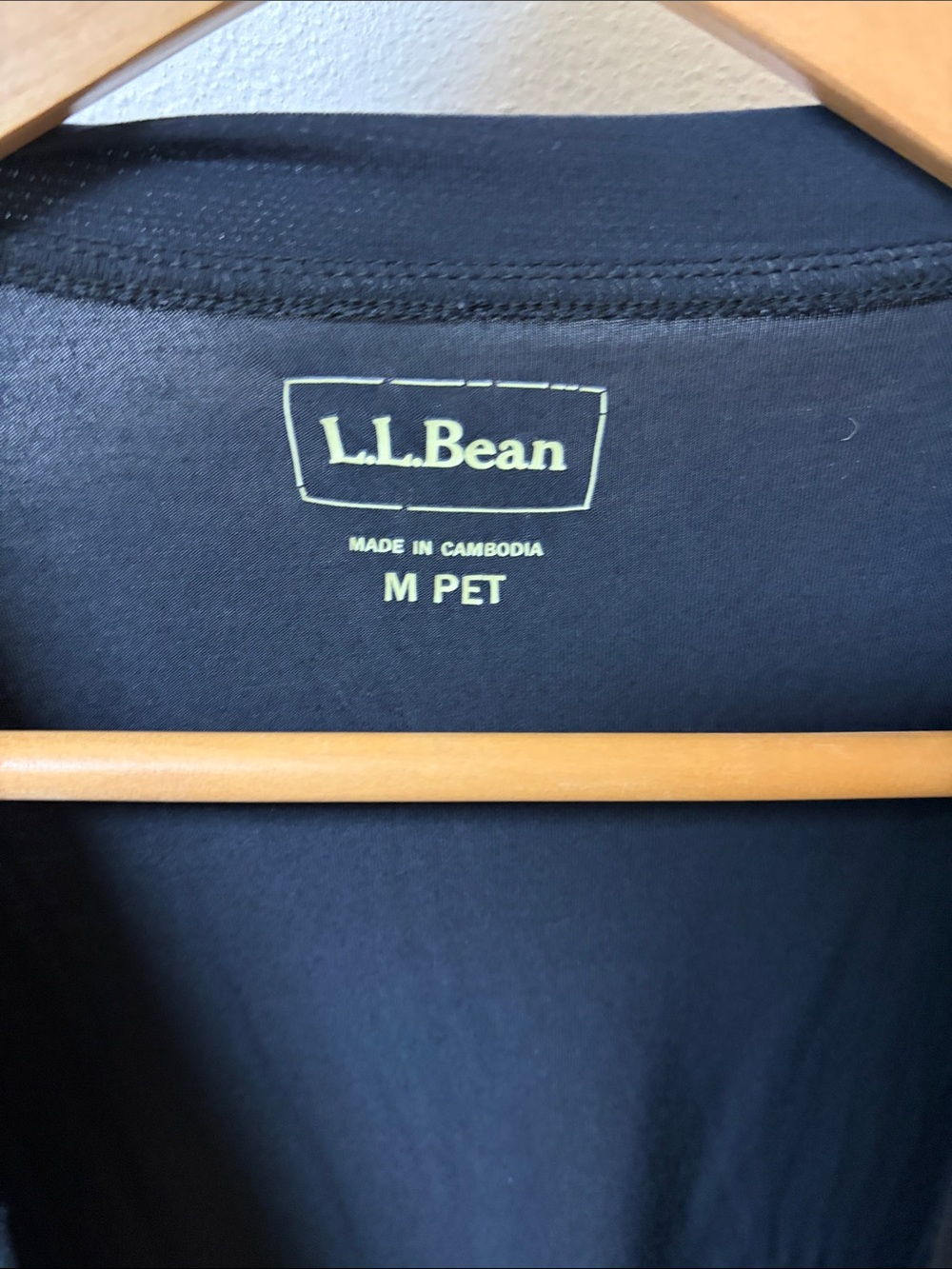 L.L.Bean Women's Black Wrap-Style Short Sleeve Dress women’s size M PET - Picture 2 of 3